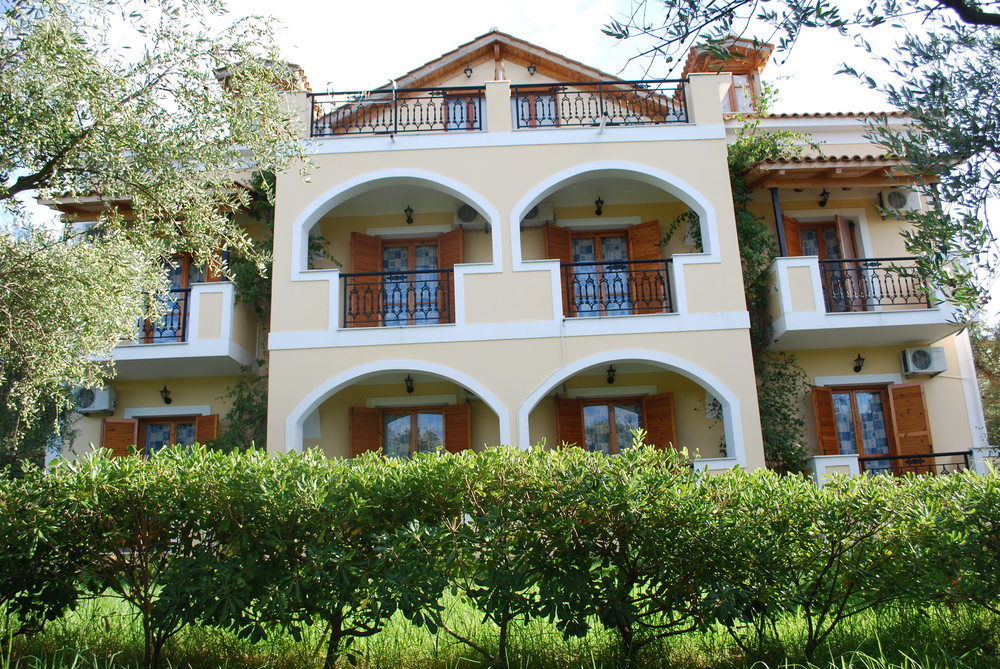 Kavos Psarou Studios & Apartments Exteriör bild