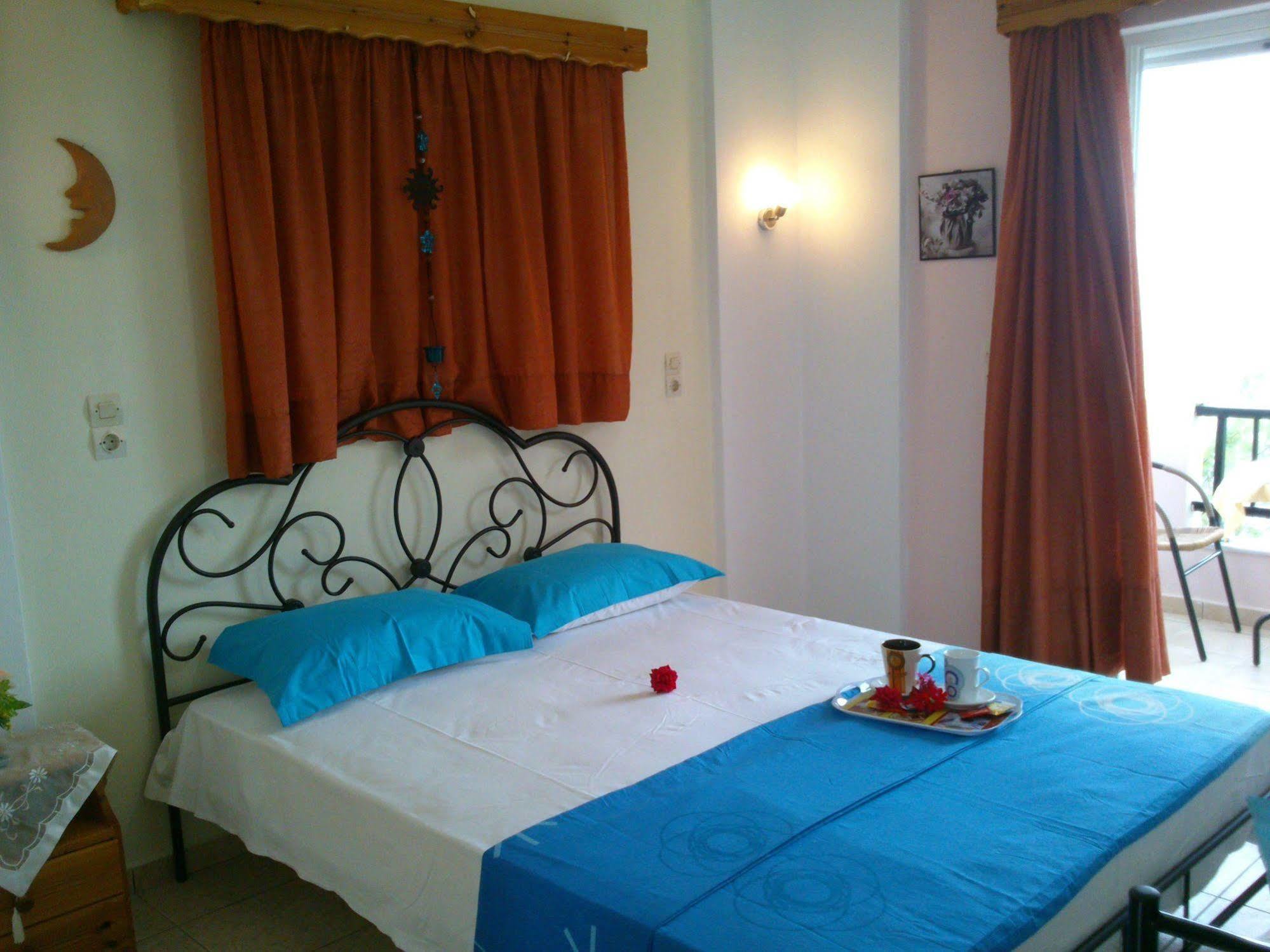 Kavos Psarou Studios & Apartments Exteriör bild